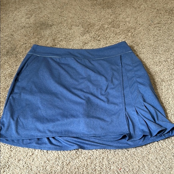 Greg Norman Blue Tennis/Golf Skort Medium NWT - Picture 1 of 5